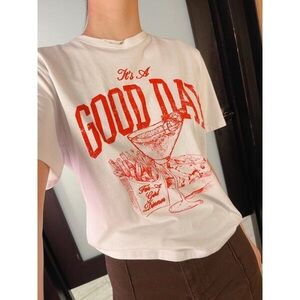 Abercrombie White T-Shirt - girl dinner